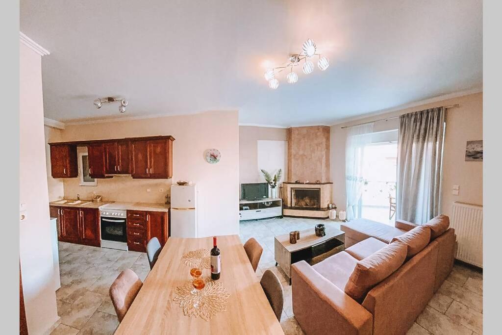 Picolla Casa Apartment Xylokastro Ngoại thất bức ảnh